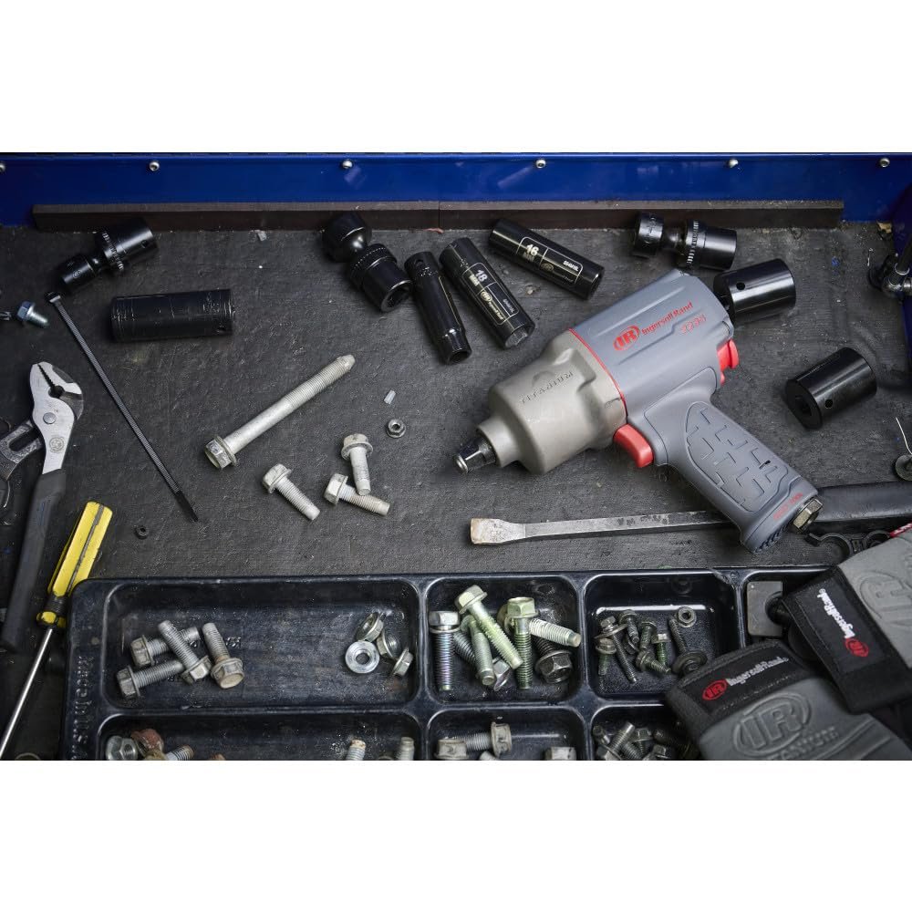 Ingersoll Rand 2235QTiMAX Clé à chocs pneumatique à entraînement 1/2" - Technologie silencieuse, couple de sortie puissant de 1 300 pi-lb, léger, boîtier de marteau en titane, gris