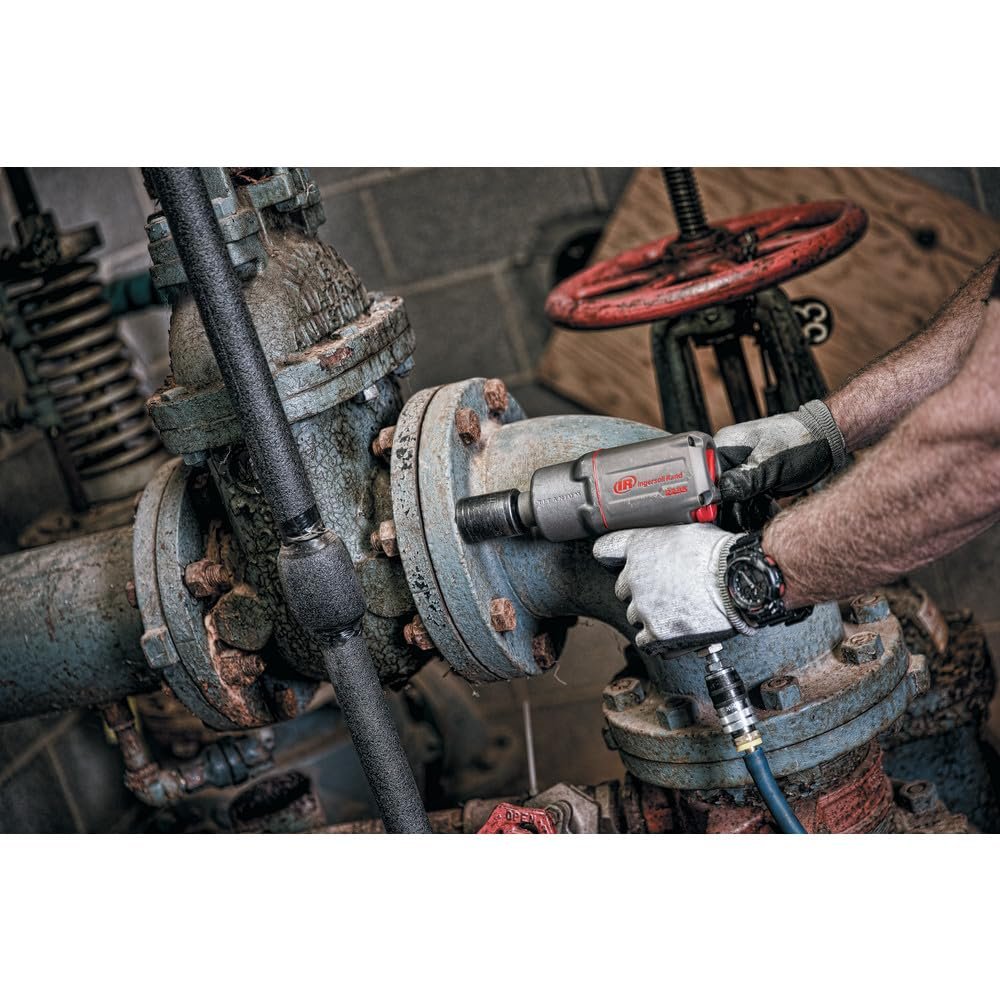 Ingersoll Rand 2235QTiMAX Clé à chocs pneumatique à entraînement 1/2" - Technologie silencieuse, couple de sortie puissant de 1 300 pi-lb, léger, boîtier de marteau en titane, gris
