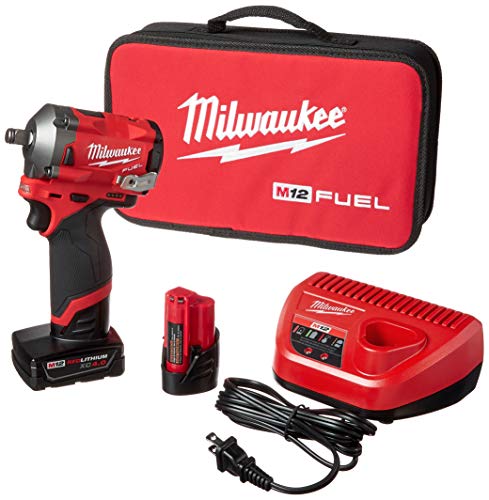 Milwaukee 2555-22 M12 Kit de llave de impacto rechoncha de combustible de 1/2"
